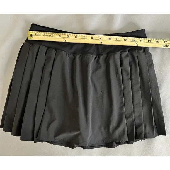 Lululemon Women's Skort Black Pleated‎ Run Tennis Golf Sz 8 Gym Training Pockets